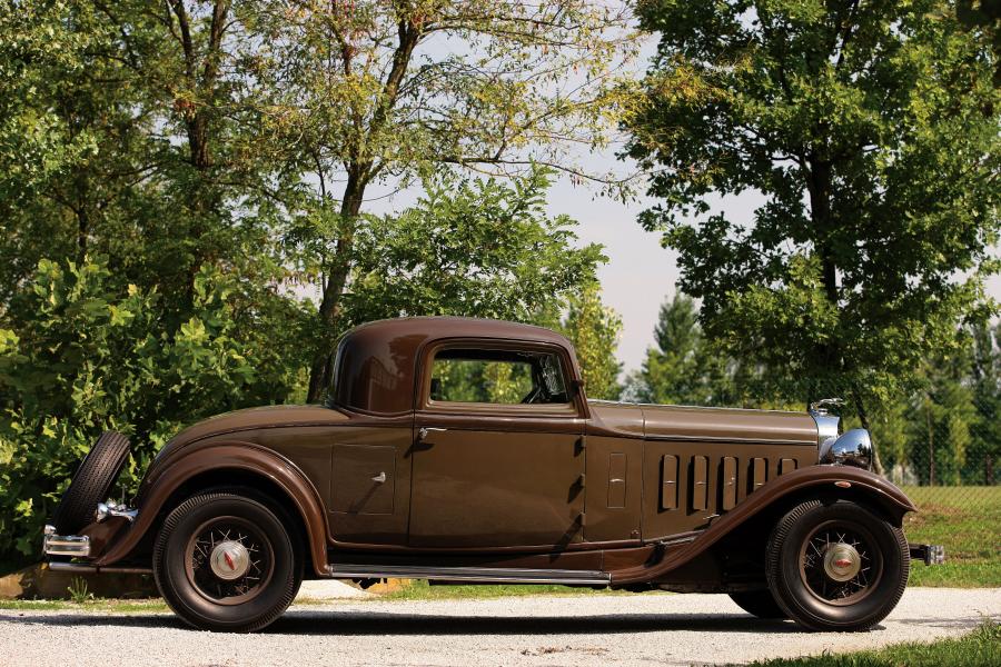  Lincoln Model KA 2-4-Passenger Coupe 1932 года  (фото 18 из 30)